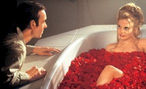 Meghökkentő erotikus élményét osztotta meg Kevin Spacey-vel Az Amerikai szépség női főszereplője